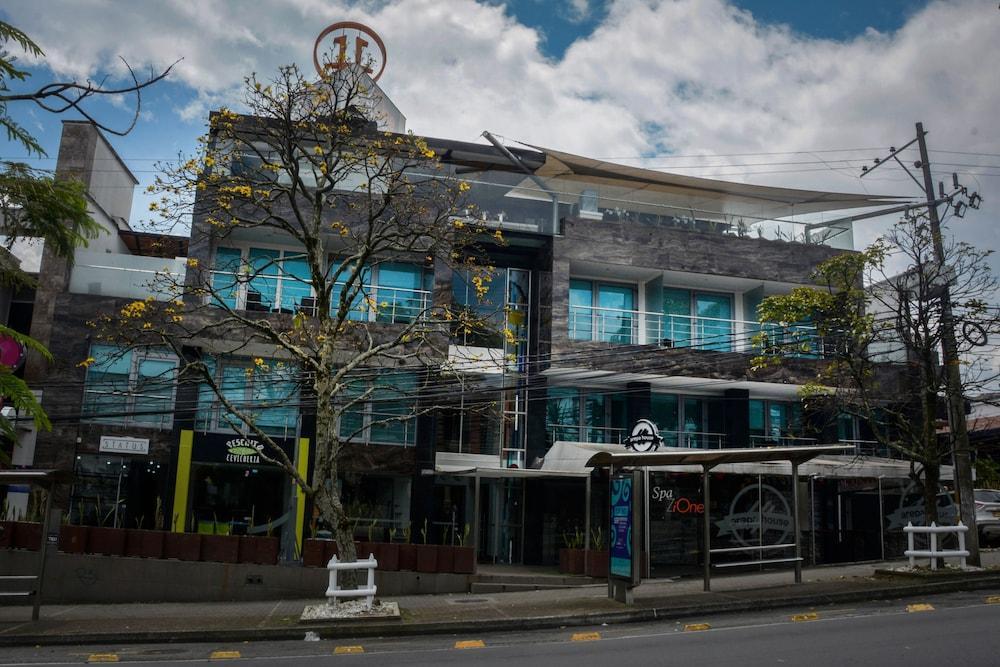 Zi One Luxury Hotel Pereira Exterior foto